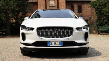 Prova di Jaguar I-Pace R-Dynamic SE 400 CV: visuale frontale