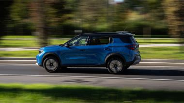 Prova Opel Frontera GS Hybrid: un B-SUV pratico e vivace su strada