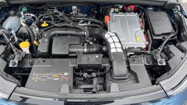 Prova Renault Austral e Symbioz E-Tech: il quattro cilindri 1,8 litri da 160 CV della Symbioz