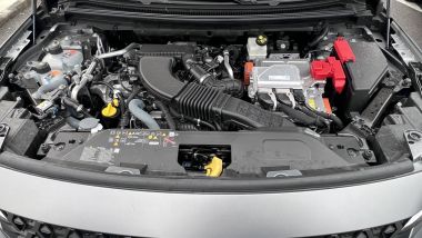 Prova Renault Austral e Symbioz E-Tech: il tre cilindri 1,2 litri turbo da 200 CV della Austral