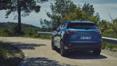 Prova Renault Austral e Symbioz E-Tech: l'Austral garantisce un buon piacere di guida