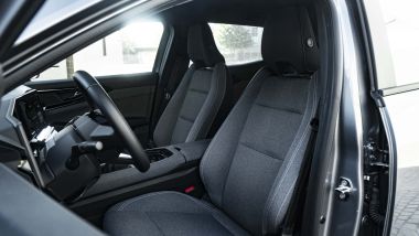 Prova Renault Austral Evolution: sedili accoglienti e in tessuto di qualità