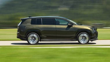 Prova Skoda Peaq: uno sport utility che convince per il suo equilibrio dinamico
