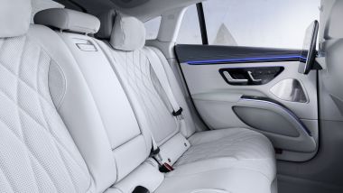 Prova video di Mercedes EQS 580 4Matic: i sedili posteriori