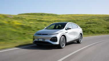 Prova XPeng G6 e G9: potenza elettrica di di 252, 282 e 469 CV