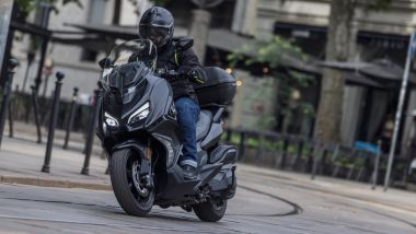 QJ Motor Fort 4.0, sul pavé non è affatto scomodo