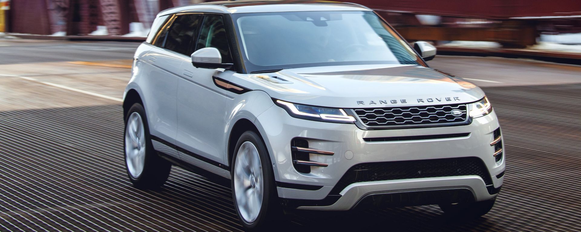 Range Rover Evoque 2020: motori, interni, lancio, prezzo - MotorBox