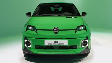 Renault 5 E-Tech, torna un'icona