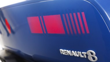 Renault 8 Gordini Concept: un dettaglio della coda con fari a LED e logo