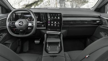 Renault Austral E-Tech Full Hybrid 200 Iconic Esprit Alpine, la plancia