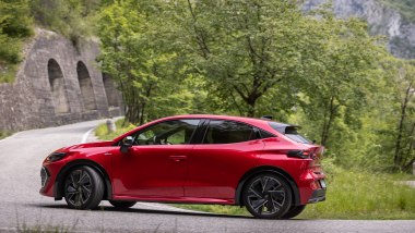 Renault Clio E-Tech Esprit Alpine: un buon piacere di guida in città e fuori