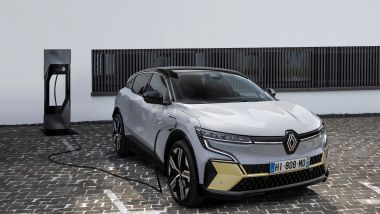 Renault Megane E-Tech Electric in carica