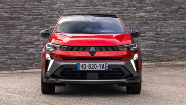 Renault Symbioz E-Tech 160 in allestimento Esprit Alpine