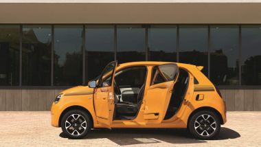 Renault Twingo: 4 porte e 4 posti per la citycar