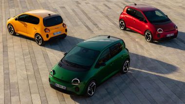 Renault Twingo E-Tech Electric: look sbarazzino ispirato al modello anni '90 e colori vivaci