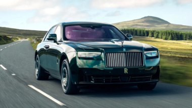 Roll-Royce Ghost Black Badge Tourist Trophy Edition: motore V12 biturbo da 600 CV