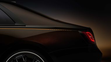 Rolls-Royce Black Badge Ghost Ékleipsis: la linea di cintura è dipinta a mano