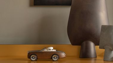 Rolls Royce Cameo è una Rolls. Con tanto di autista