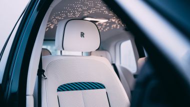 Rolls-Royce Cullinan Yachting: interni su misura e l'iconico cielo stellato