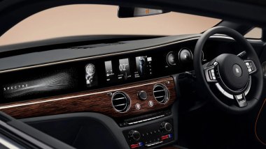 Rolls-Royce Spectre Serie II: l'abitacolo con inedite personalizzazioni ancora pi&ugrave; esclusive