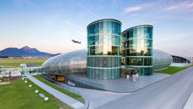Salisburgo Red Bull Hangar 7: qui sarà presentata il 14 febbraio la nuova Alpha Tauri