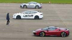 Video: Tesla Model S vs Ferrari SF90 Stradale vs Porsche 911 Turbo