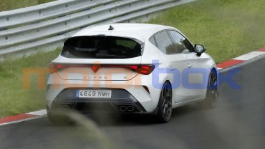 Seat Leon VZ TCR: le foto spia al N&uuml;rburgring della nuova sportiva spagnola