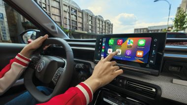 Siri resta l'assistente preferito, ma ora non &egrave; l'unico...