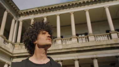 Skoda Epiq Milano Design Week 2026: l'artista spagnolo Ricardo Orts