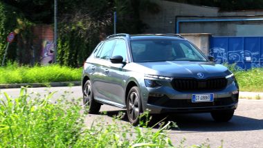 Skoda Kamiq 1.0 TSI DSG Monte Carlo: carrozzeria bi-color e finiture esterne nere