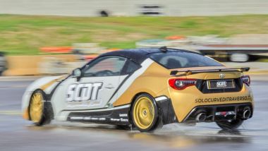 Solo Curve di Traverso: lezione di drifting su BMW M2 Competition