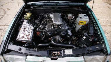 Sotto il cofano, il mitico V6 Busso (credit: Iconic Auctioneers)