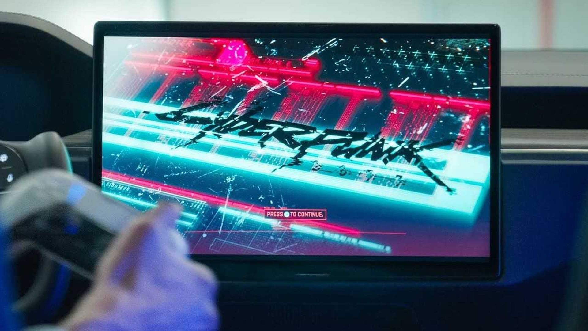 Steam, i videogame arrivano anche su Tesla. Il video