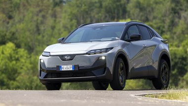 Subaru Uncharted: due tagli di batteria da 57,5 e 77 kWh e fino a 592 km di autonomia