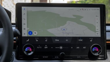 Subaru Uncharted: il touchscreen da 14'' del sistema d'infotainment connesso
