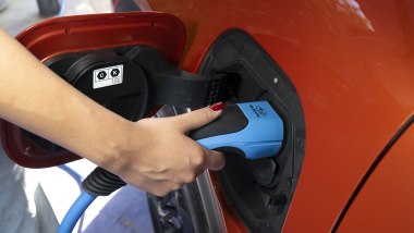 Subaru Uncharted: ricarica in CA a 22 kW e in CC a 150 kW e dal 10% all'80% in 28 minuti