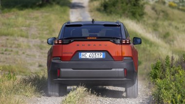 Subaru Uncharted: trazione integrale elettrica e dispositivi di assistenza aiutano in off-road