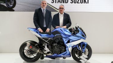 Suzuki GSX-8R Cup 2025, Ilariuzzi e Folgori hanno presentato il trofeo a EICMA