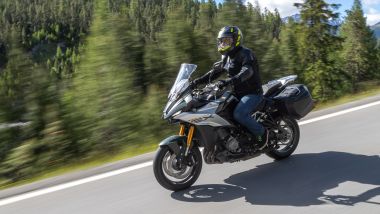 Suzuki GSX-S1000GX nel tour