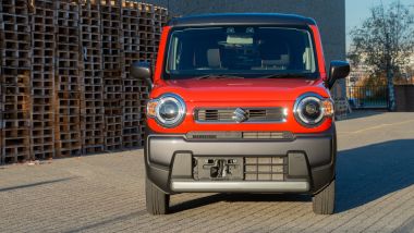 Suzuki Hustler, il frontale
