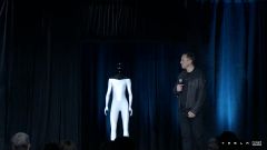 Tesla Bot, all’AI Day Elon Musk presenta i primi robot umanoidi