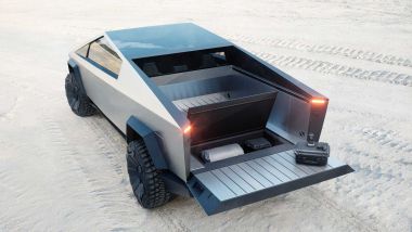 Tesla Cybertruck e le ultra-batterie: chi le ha viste?