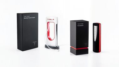 Tesla Desktop Supercharger e Tesla Powerbank