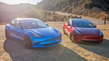 Tesla e il taglio dei prezzi: la berlina sportiva Model 3