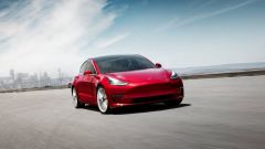 Tesla Model 3, in Usa ad agosto vendite record per un'auto elettrica