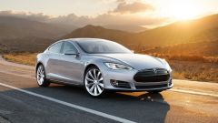 USA: ubriaco su Tesla Model S fa guidare l'Autopilot. Arrestato