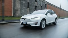Nuova Tesla Model X: suv con motore elettrico, la prova