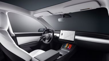 Tesla Model Y: l'abitacolo