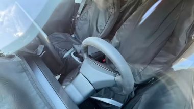 Tesla Model Y ''low cost'': un abitacolo semplificato per contribuire a contenere i costi