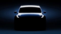 Tesla Model Y, versione compatta della Tesla Model X, è in arrivo